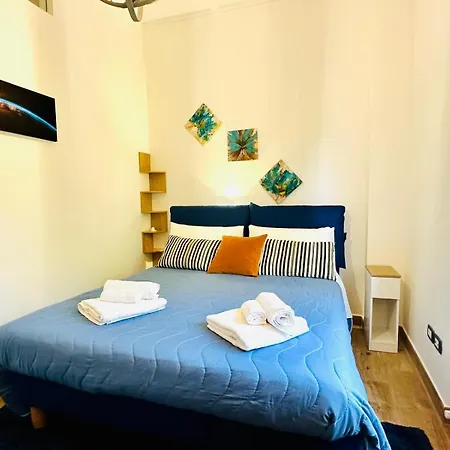 Lombardo's Family - Free Private Parking 700m From The Station! * La Spezia