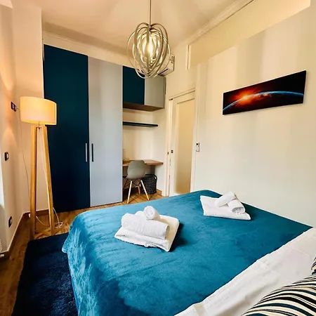 Lombardo's Family - Free Private Parking 700m From The Station! La Spezia