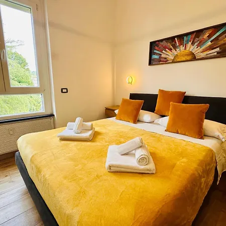 Apartment Lombardo's Family - Free Private Parking 700m From The Station! *