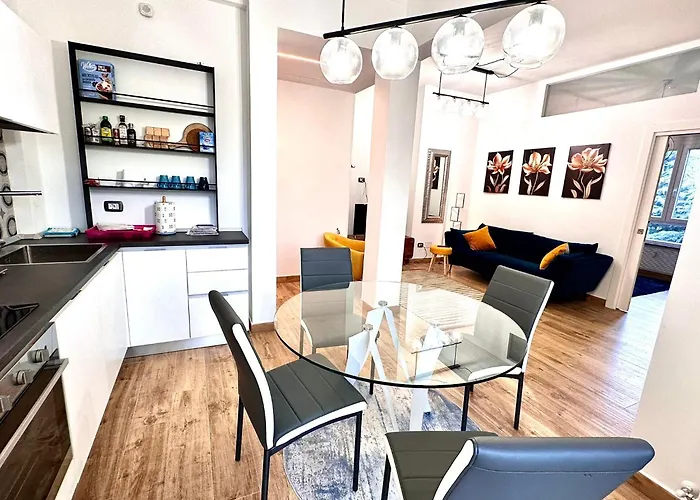 公寓 Lombardo's Family - Free Private Parking 700m From The Station!