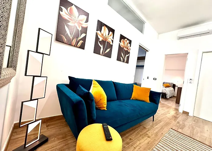 Lombardo's Family - Free Private Parking 700m From The Station! Appartement La Spezia