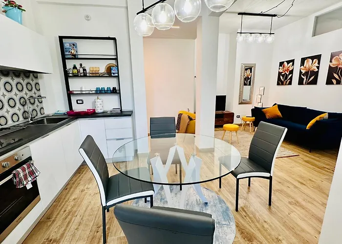 Appartement Lombardo's Family - Free Private Parking 700m From The Station!