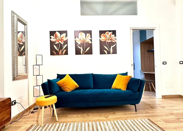 Lombardo's Family - Free Private Parking 700m From The Station! La Spezia